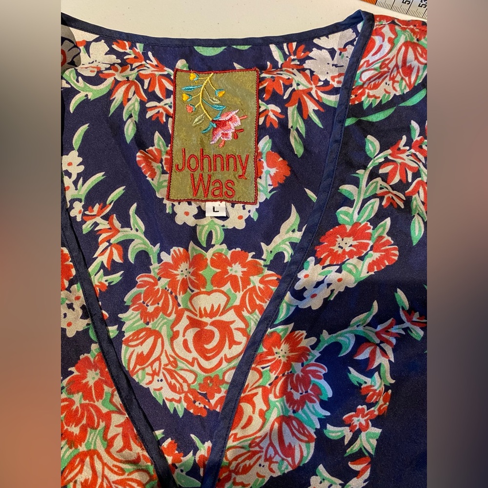 Johnny Was Navy Blue Floral-Print Tunic, size L - Picture 3 of 8